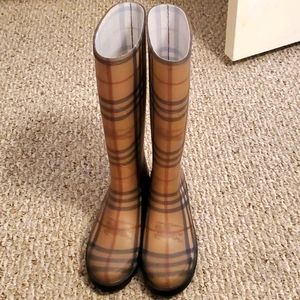 Burberry Rainboots 37